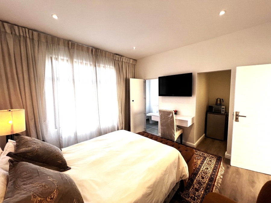 To Let 1 Bedroom Property for Rent in Sandown Western Cape